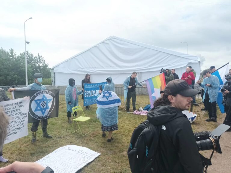 I niestety takie obrazki też były BABA JAGA połączyła gwiadę Dawida z Solidarnością z Ludobujcami 5